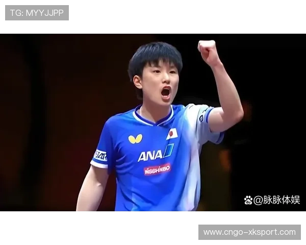 张本智和怒砸球拍：情绪彻底崩了