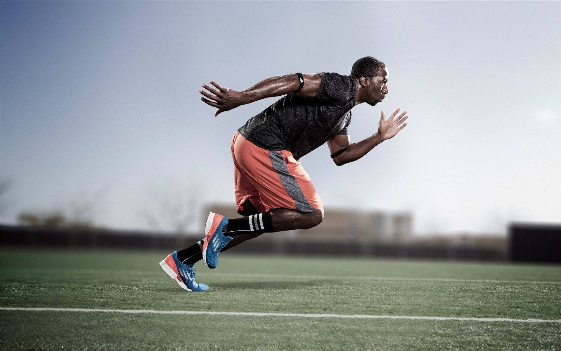 2026年WTT大满贯·深圳站 樊振东孙颖莎包揽单双打冠军